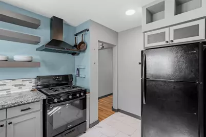 325 W Barnett Road, Medford, OR 97501 - Photo 12