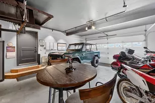 20786 Mira Cir, Bend, OR 97703 - Photo 34