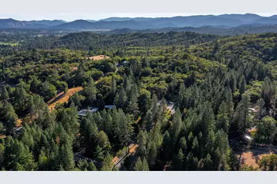 1260 Pinecrest Drive, Grants Pass, OR 97526 - Photo 44