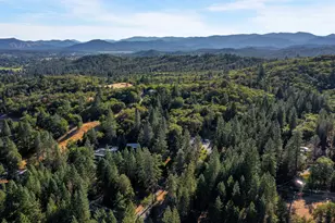 1260 Pinecrest Dr, Grants Pass, OR 97526 - Photo 44