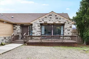 3208 Burton Dr, Medford, OR 97504 - Photo 34