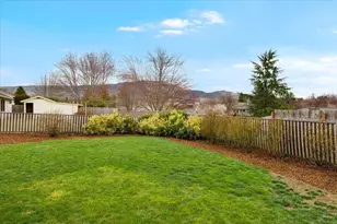 3208 Burton Dr, Medford, OR 97504 - Photo 28