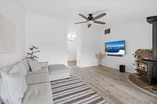 3208 Burton Dr, Medford, OR 97504 - Photo 18