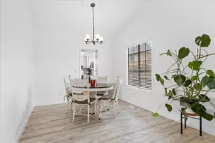 3208 Burton Dr, Medford, OR 97504 - Photo 14