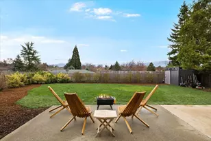 3208 Burton Dr, Medford, OR 97504 - Photo 2