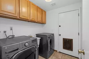 3208 Burton Dr, Medford, OR 97504 - Photo 24