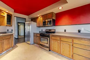 940 NE Purcell Blvd, Bend, OR 97701 - Photo 16