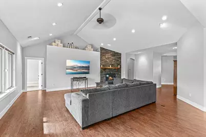 985 Callaway Drive, Medford, OR 97504 - Photo 14