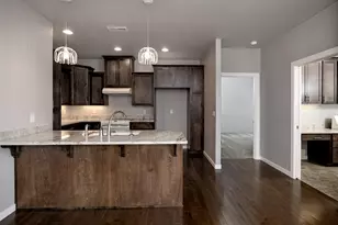 650 Golden Peak Dr, Central Point, OR 97502 - Photo 8