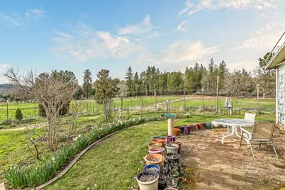 6901 Old Stage Road #UNIT 24, Central Point, OR 97502 - Photo 18