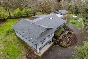 207 Crossbow Ln, Grants Pass, OR 97526 - Photo 40