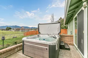 2854 Yvonne Rd, Medford, OR 97504 - Photo 36