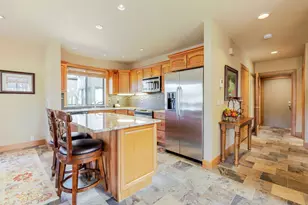 57985 Silver Fir Circle, Sunriver, OR 97707 - Photo 4