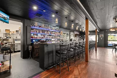 2039 Redwood Avenue, Grants Pass, OR 97527 - Photo 10