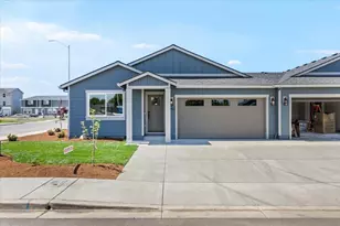7901 Alyce Mae Way, White City, OR 97503 - Photo 2
