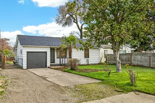 820 Broad St, Medford, OR 97501 - Photo 1