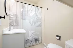 1211 Dakota Ave, Medford, OR 97501 - Photo 8