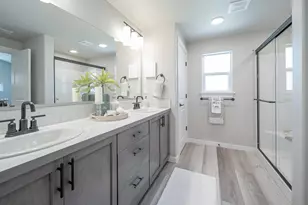 2452 Yamsay Dr, Medford, OR 97504 - Photo 18