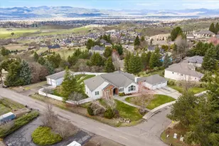 1501 Satellite Dr, Medford, OR 97504 - Photo 48