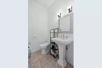1501 Satellite Drive, Medford, OR 97504 - Photo 16