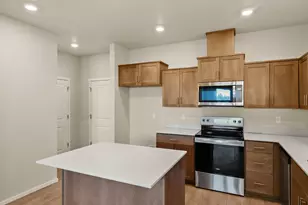 62747 Eagle Rd, Bend, OR 97701 - Photo 6