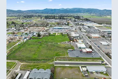 59 Lozier Lane, Medford, OR 97501 - Photo 20