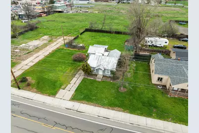 59 Lozier Lane, Medford, OR 97501 - Photo 2