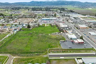 59 Lozier Ln, Medford, OR 97501 - Photo 18