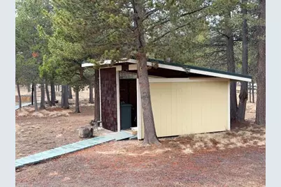 11940 Cedarwood Drive, La Pine, OR 97739 - Photo 16