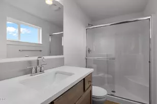 21541 NE Gather Pl, Bend, OR 97701 - Photo 14