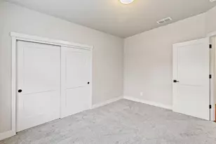 2571 Overland Dr, Grants Pass, OR 97527 - Photo 38