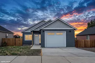 512 SW 6th St, Metolius, OR 97741 - Photo 1
