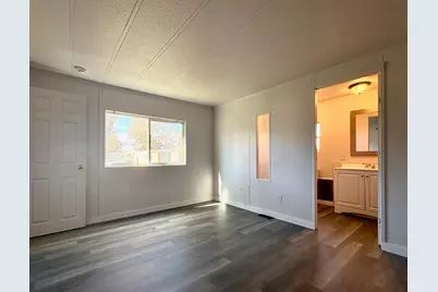 6175 SW McVey Avenue #4, Redmond, OR 97756 - Photo 6