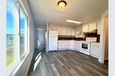 6175 SW McVey Avenue #4, Redmond, OR 97756 - Photo 4