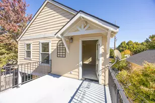 557 N Mountain Ave, Ashland, OR 97520 - Photo 28