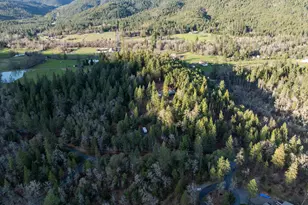 120 Siskiyou Dr, Grants Pass, OR 97526 - Photo 44