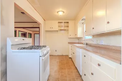 915 Kenyon Street, Medford, OR 97501 - Photo 8