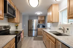 2633 SW Obsidian Ave, Redmond, OR 97756 - Photo 10