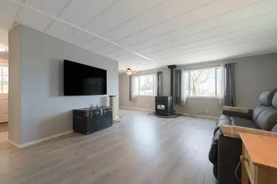 2633 SW Obsidian Avenue #UNIT 9, Redmond, OR 97756 - Photo 6