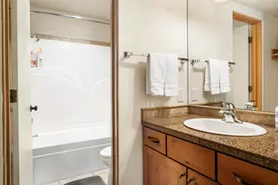 18575 SW Century Dr, Bend, OR 97702 - Photo 14