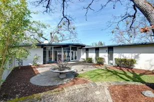 211 S Groveland Ave, Medford, OR 97504 - Photo 8