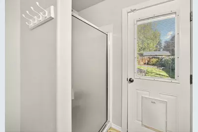 349 Lindero Avenue, Medford, OR 97504 - Photo 36