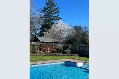 349 Lindero Avenue, Medford, OR 97504 - Photo 22