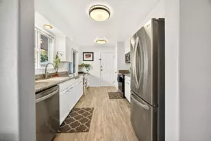 349 Lindero Ave, Medford, OR 97504 - Photo 32