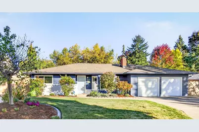 349 Lindero Avenue, Medford, OR 97504 - Photo 2