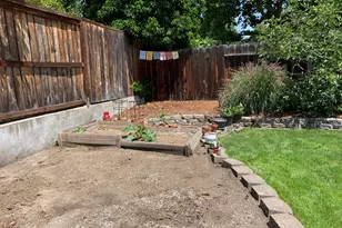 349 Lindero Ave, Medford, OR 97504 - Photo 56