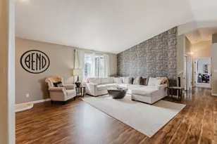 929 NE Lena Pl, Bend, OR 97701 - Photo 6