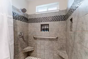 929 NE Lena Pl, Bend, OR 97701 - Photo 28