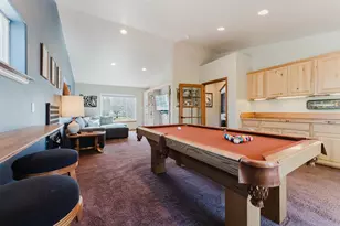 929 NE Lena Pl, Bend, OR 97701 - Photo 10