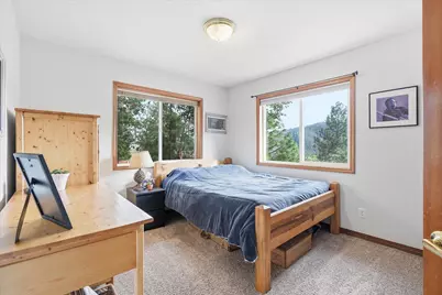 4730 W Griffin Creek Road, Medford, OR 97501 - Photo 18